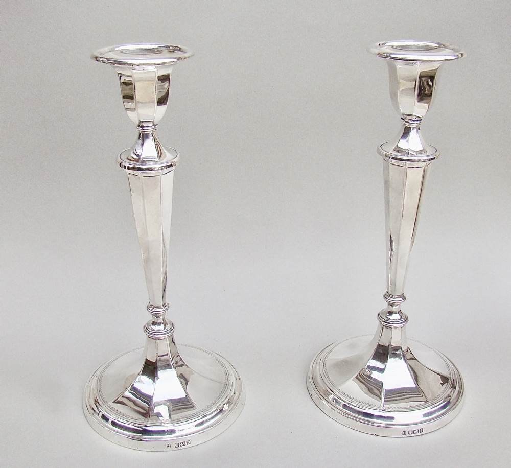 elegant pair of edwardian sterling silver column candlesticks by fordham faulkner sheffield 1910