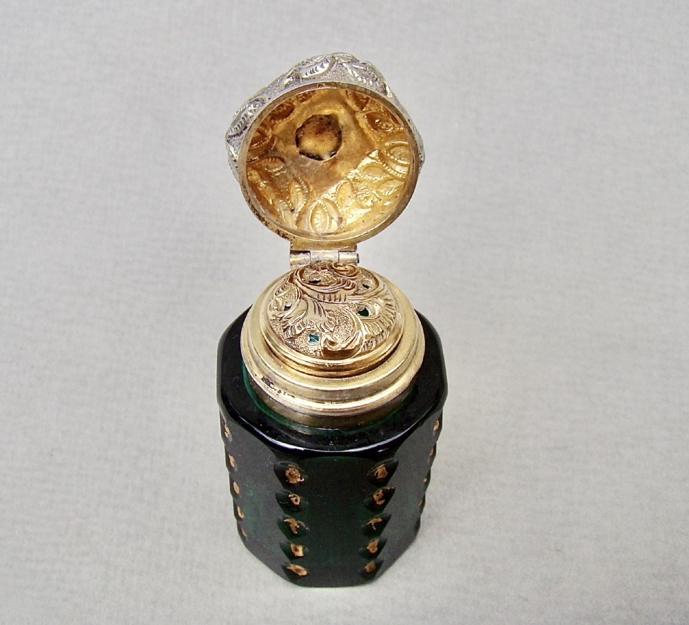 victorian silver gilt bristol green glass vinaigrette circa 1890