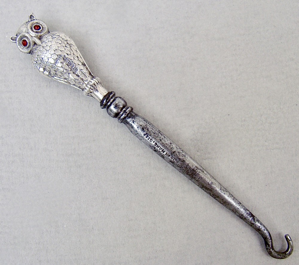 exquisite silver owl button hook by crisford norris birmingham circa 1910