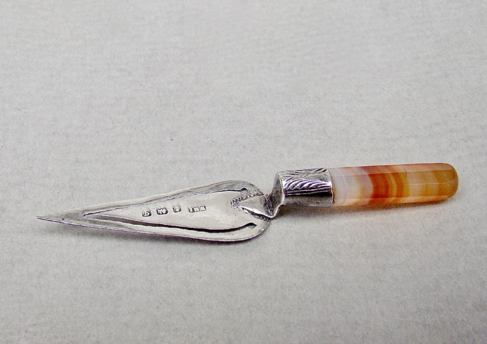 delightful george v silver and banded agate trowel bookmark by william henry leather birmingham 1915