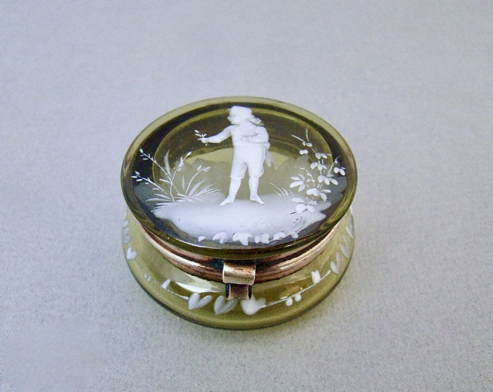 rare victorian mary gregory olive green glass trinket box circa 1890