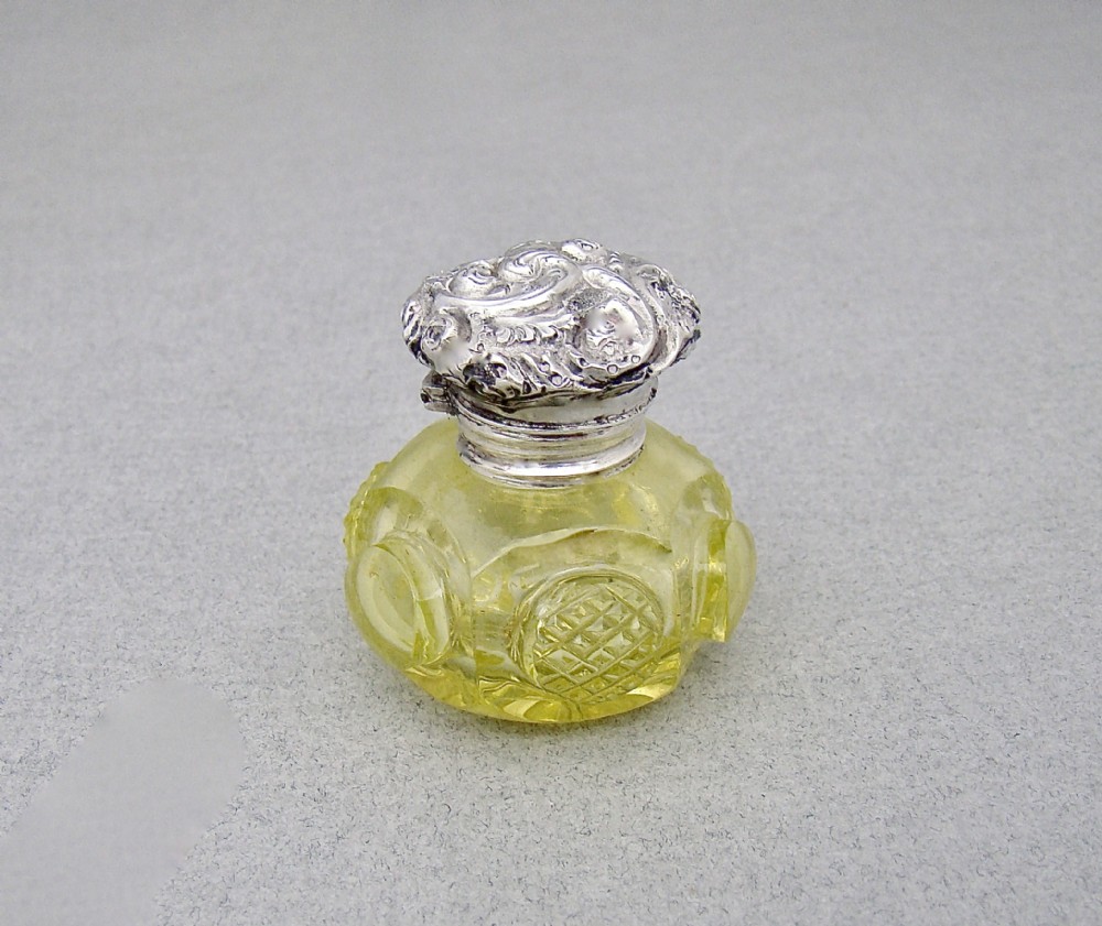 rare victorian silver mounted uranium yellow glass vinaigrette circa 1880