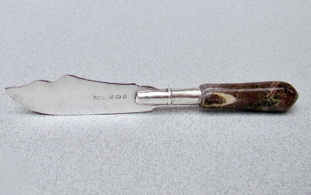 george v silver agate miniature butter knife by vale st john birmingham 1918